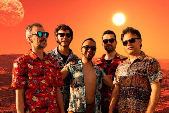 Los miembros de la banda en su foto de prensa