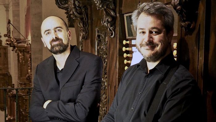 Fotografía en blanco y negro de Daniel Oyarzabal y David Mayoral